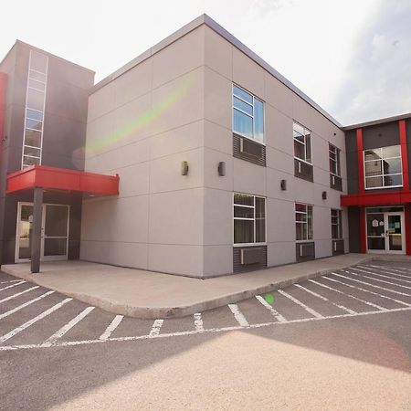 Motel Newstar Laval Eksteriør billede