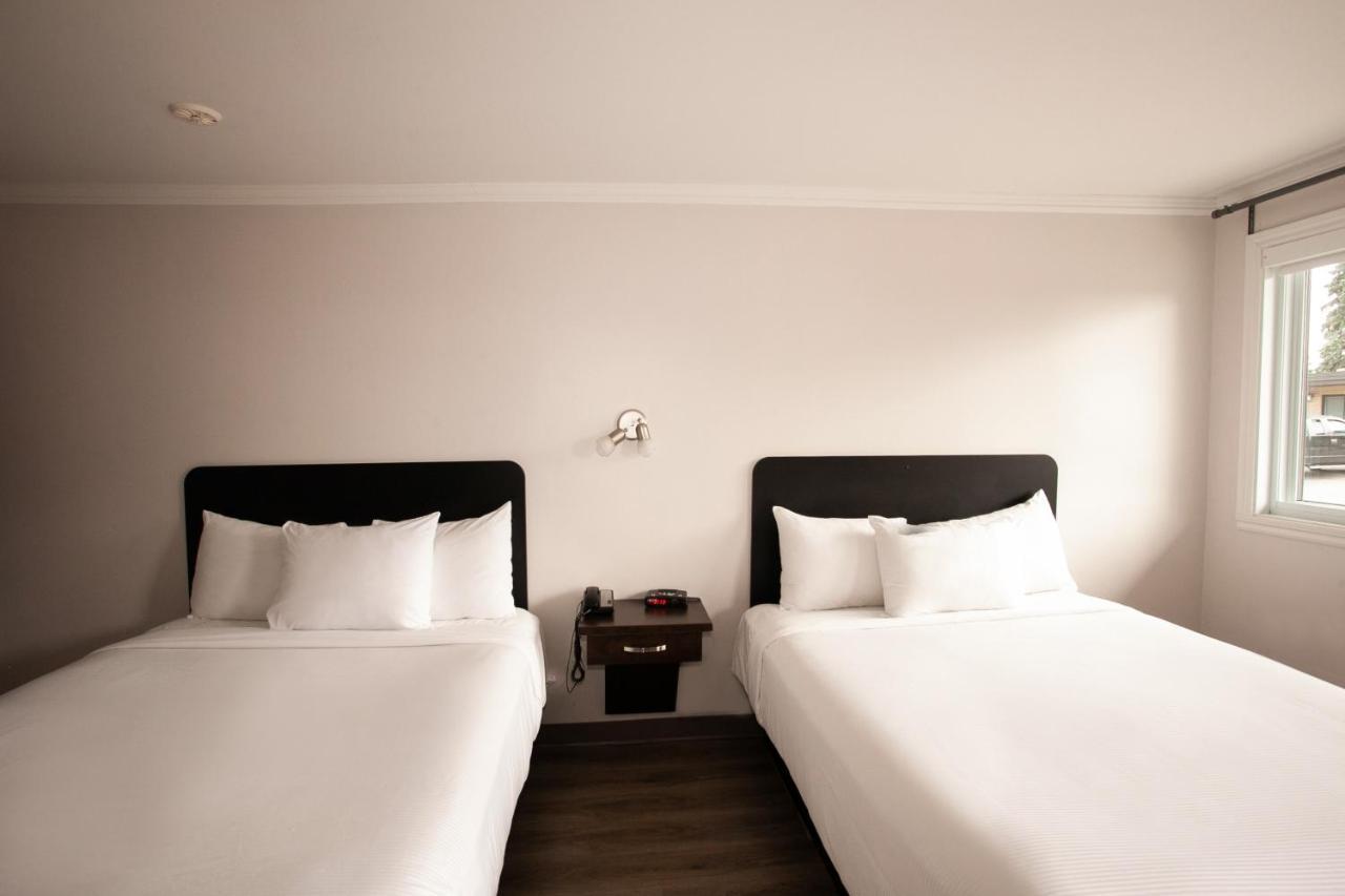 Motel Newstar Laval Eksteriør billede